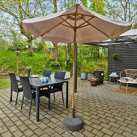 2 Bedroom Cozy In Casa de Férias Hadsund