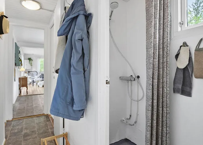Ferienhaus 2 Bedroom Cozy In